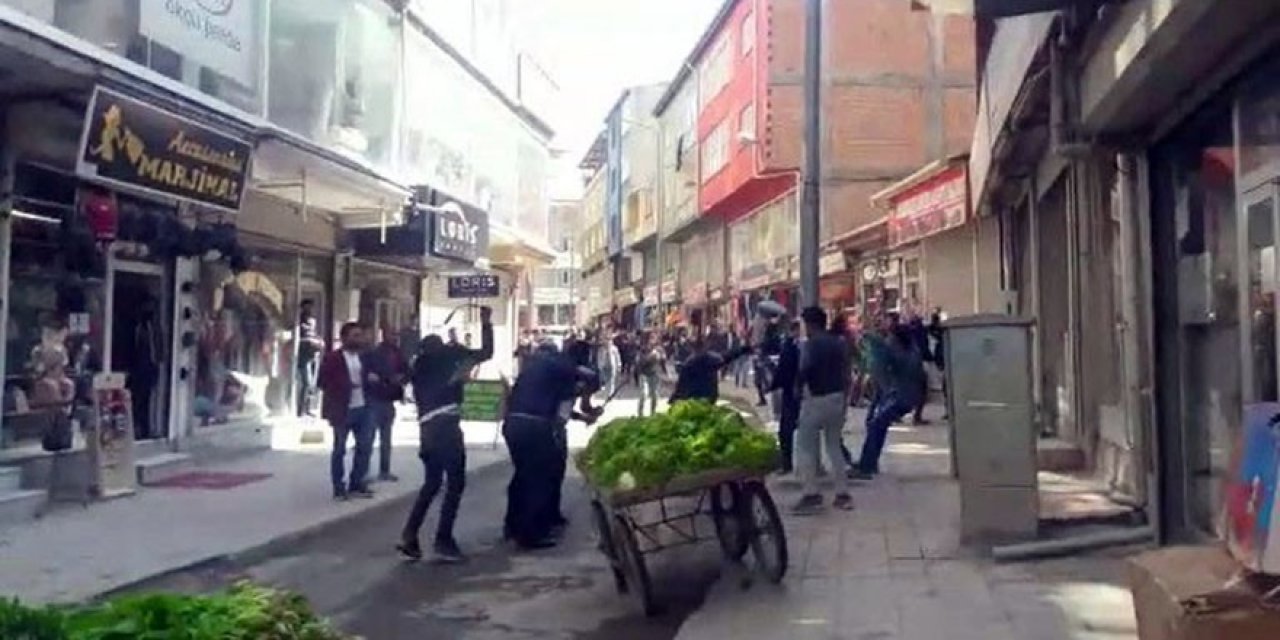Ağrı'da sokak satıcılarına operasyon