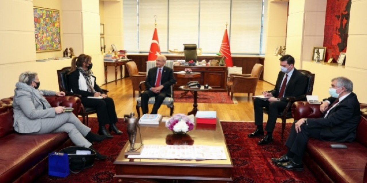 CHP Genel Başkanı Kemal Kılıçdaroğlu, İrlanda Ankara Büyükelçisi McGuinness görüşmesi