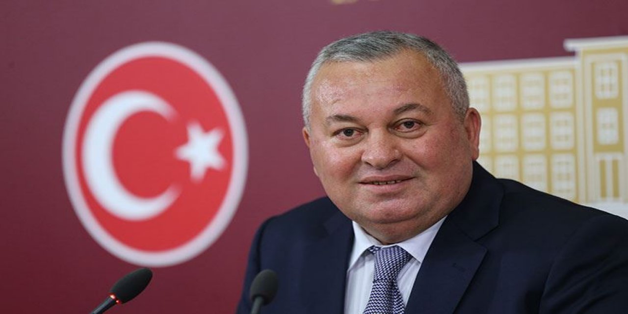 Demokrat Parti'ye geçeceği iddia edilmişti... Cemal Enginyurt'un rozeti ne zaman takacağı belli oldu!