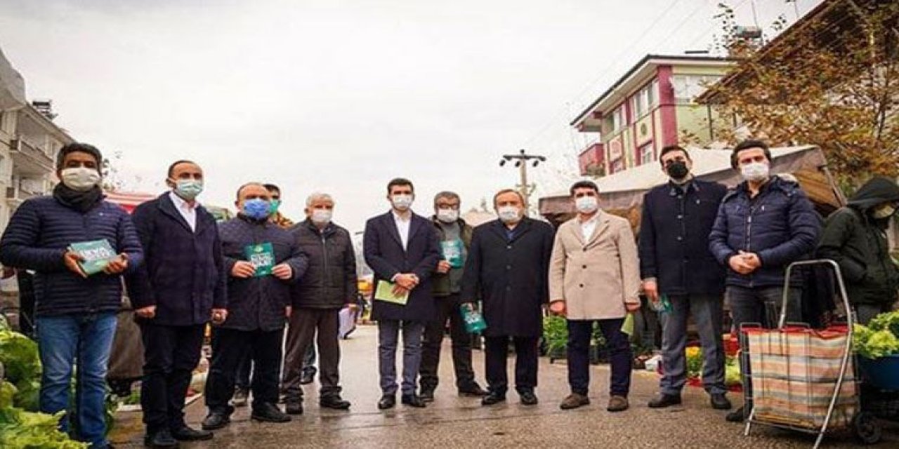 MHP'li başkan CHP'lilerle birlikte bildiri dağıttı!