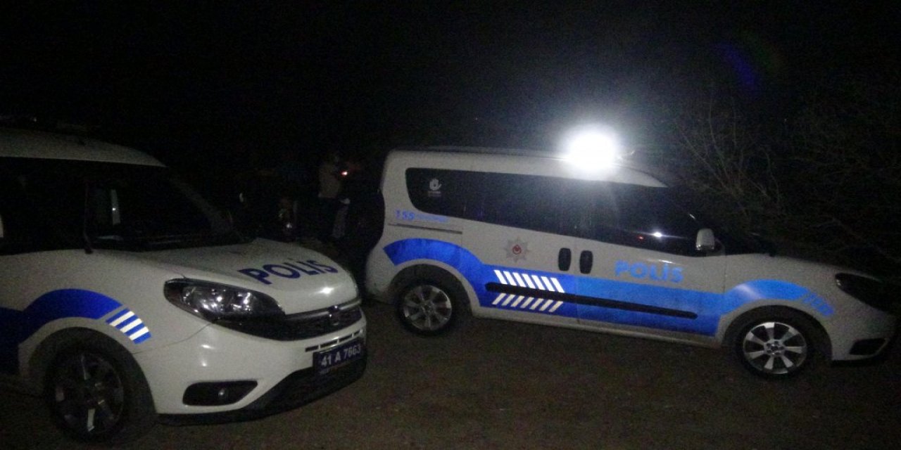 Sosyal medyadan intihar edeceğini paylaşıp kayalıklardan atladı 