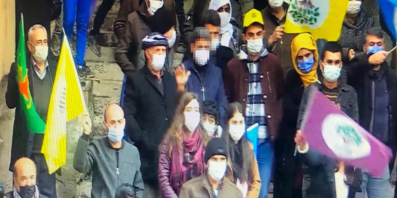 Şırnak'ta şehit ailelerin eyleminde taş atan şüpheli gözaltına alındı