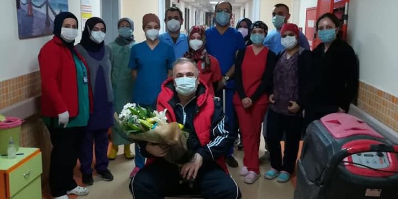 Koronavirüsü yenen doktor alkışlarla taburcu oldu 