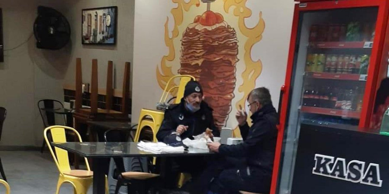 Zabıta memurları yasağa rağmen lokantada yemek yedi