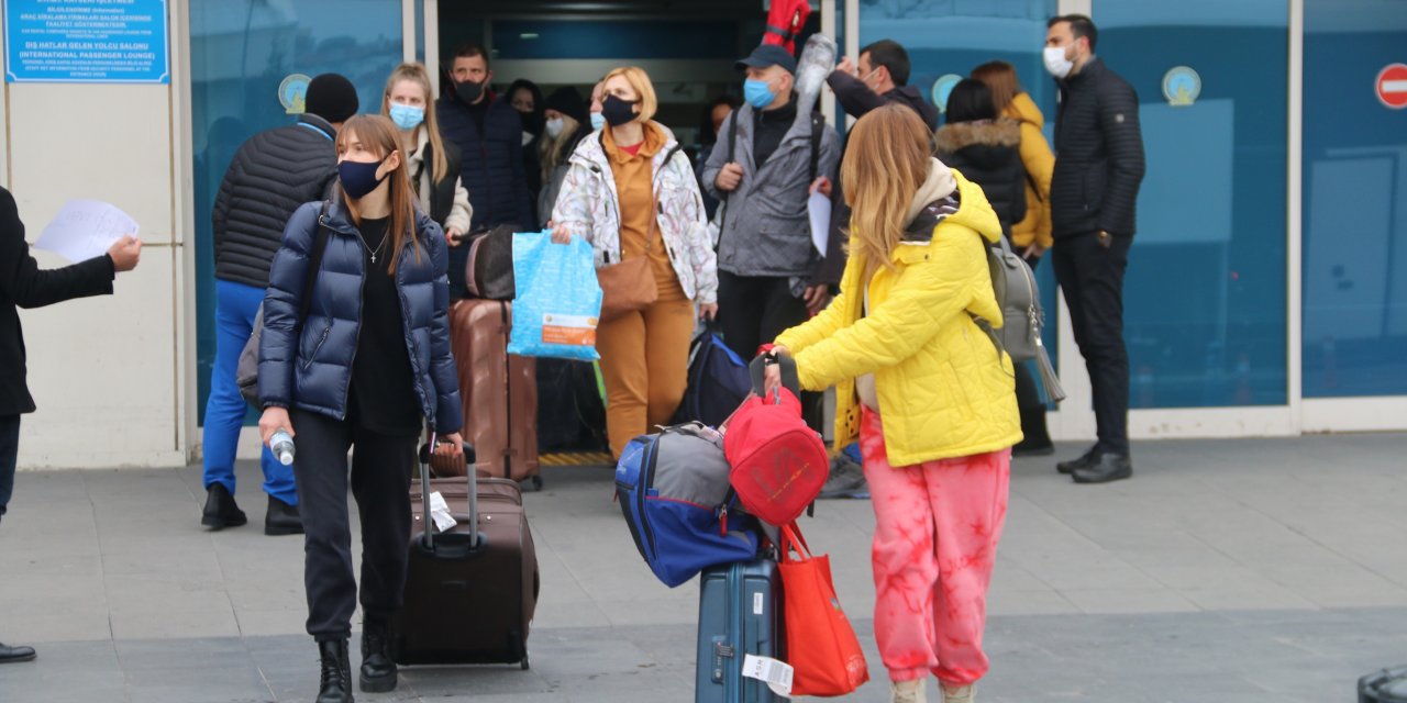 Erciyes'e sezonun ilk turist kafilesi geldi