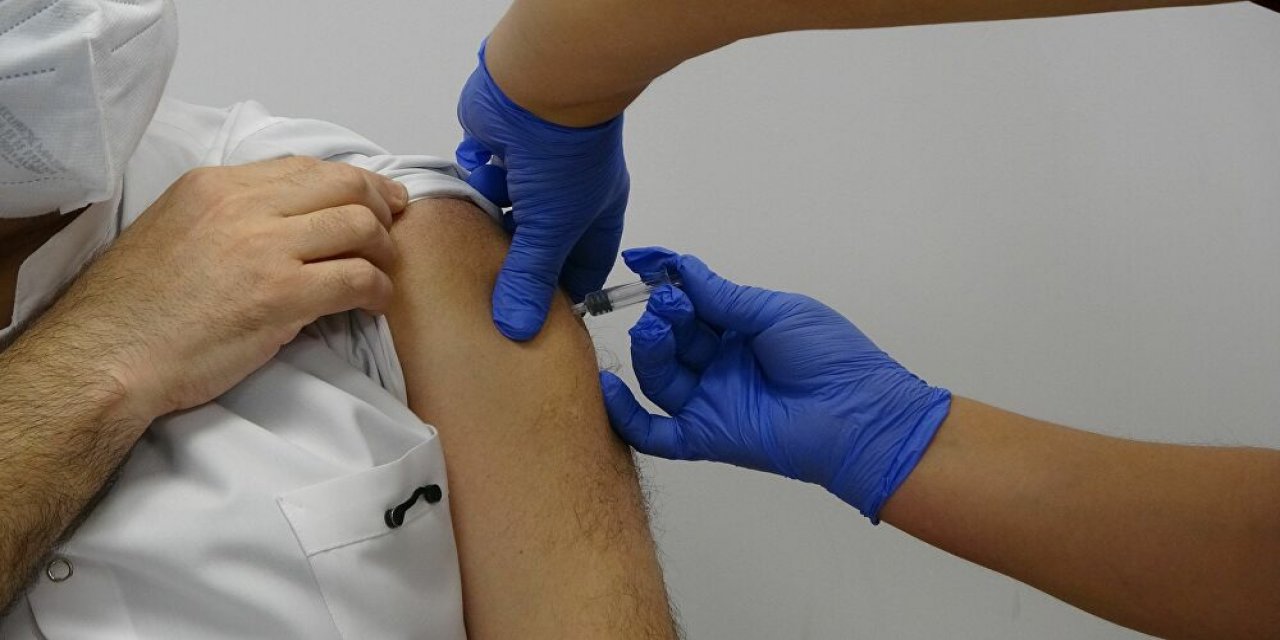 Gamaleya Merkezi; aşının üreme fonksiyonunu etkileyebileceği iddialarına yanıt verdi