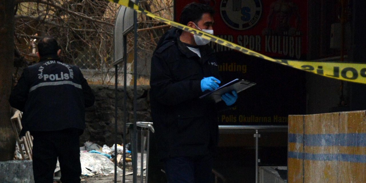 8'inci kattan atlayan genç avukat öldü