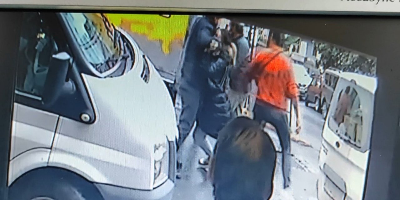Şişli'de trafik tartışmasında silah çekildi; o anlar kamerada