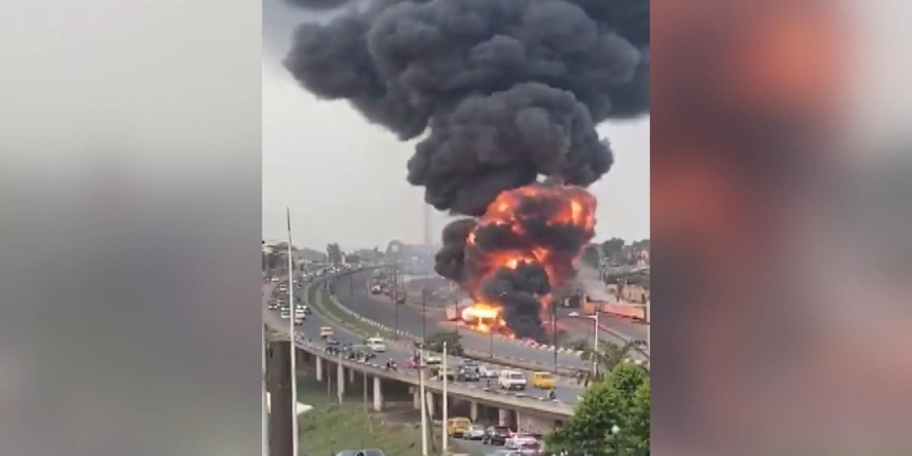 Nijerya’da yakıt tankeri patladı: 11 yaralı
