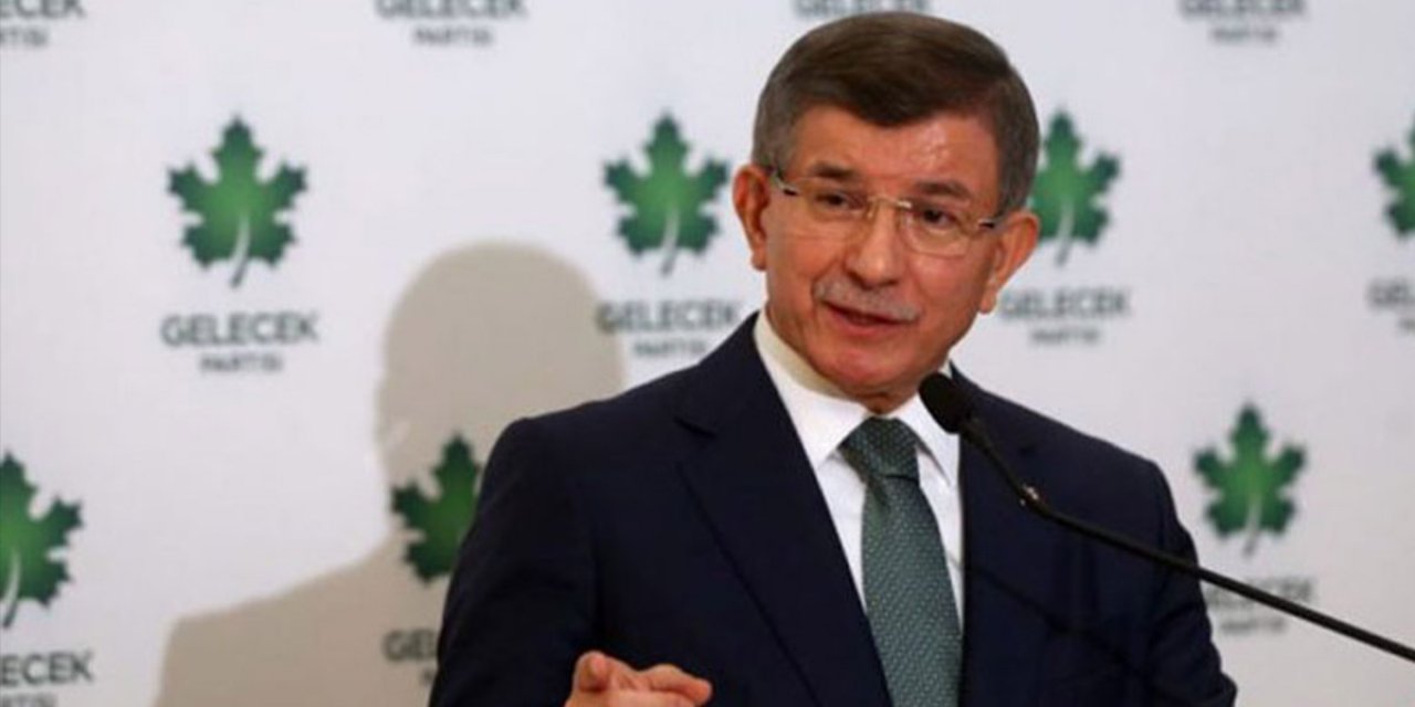 Gelecek Partisi'nden çıplak arama tepkisi: "FARKLI AMAÇLARA HİZMET