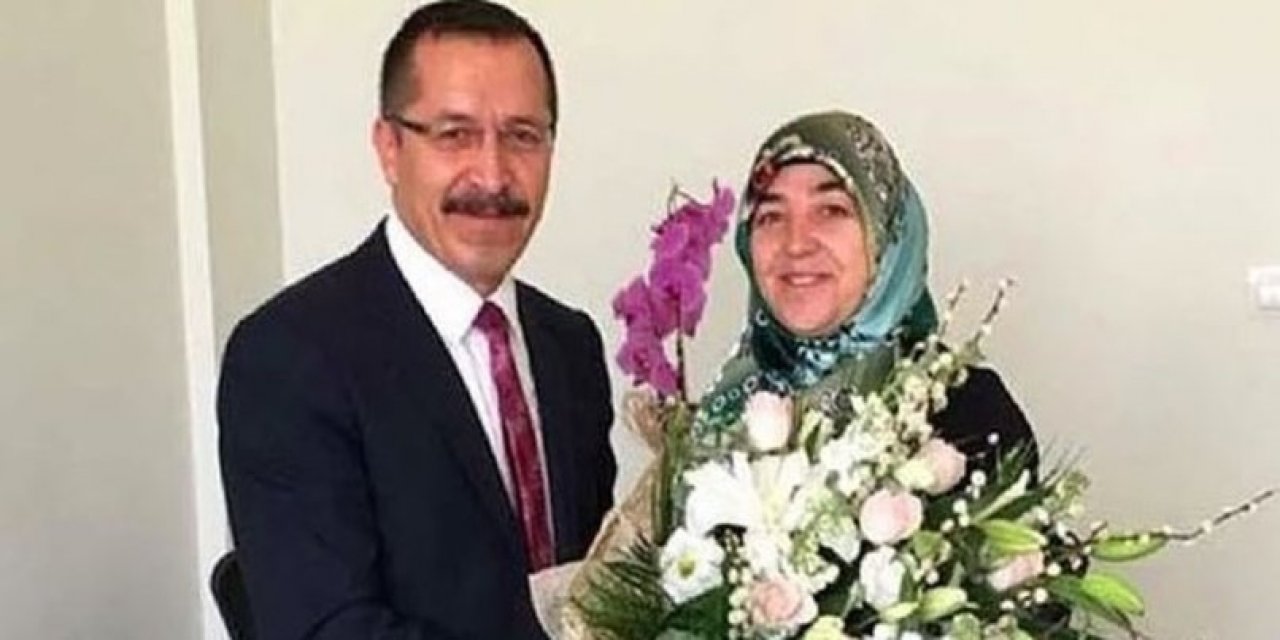Eşine özel ilan açan Pamukkale Üniversitesi Rektörü Hüseyin Bağ'ın görevine son verildi