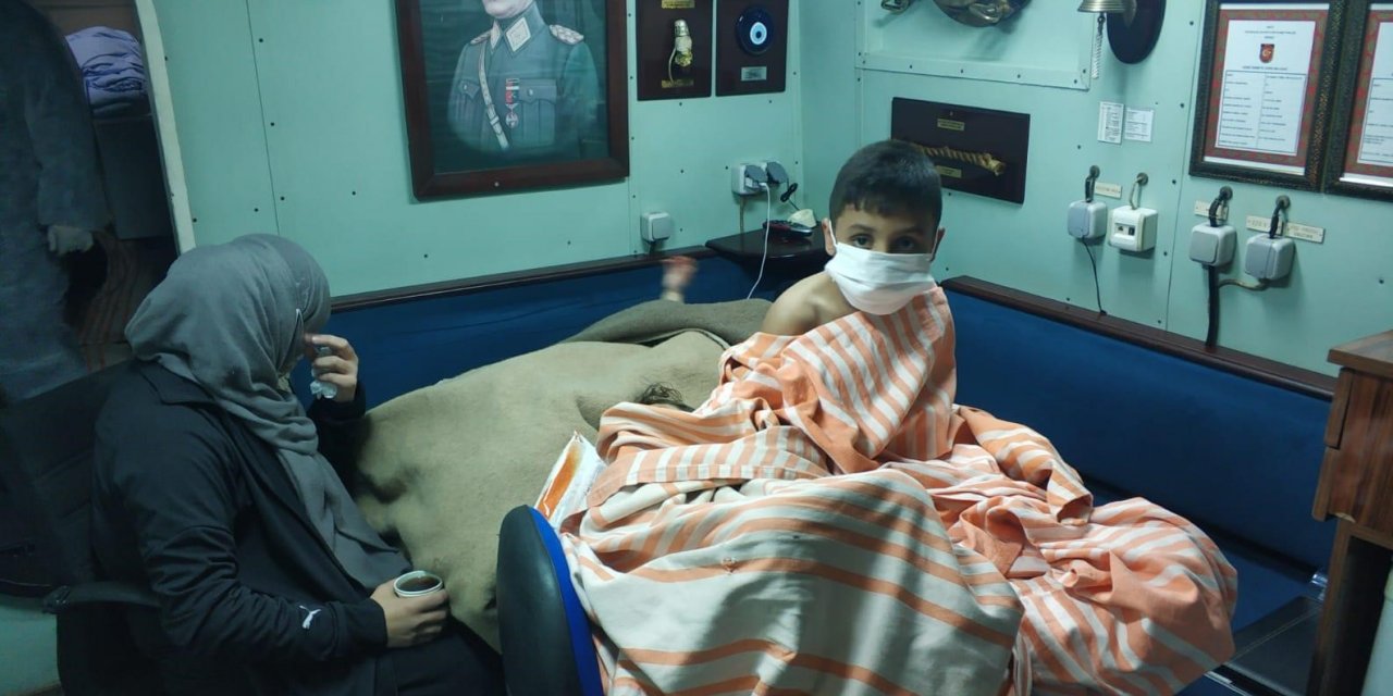 KKTC Sahil Güvenlik Ekipleri 1 yaşındaki göçmen bebeği ölümden kurtardı
