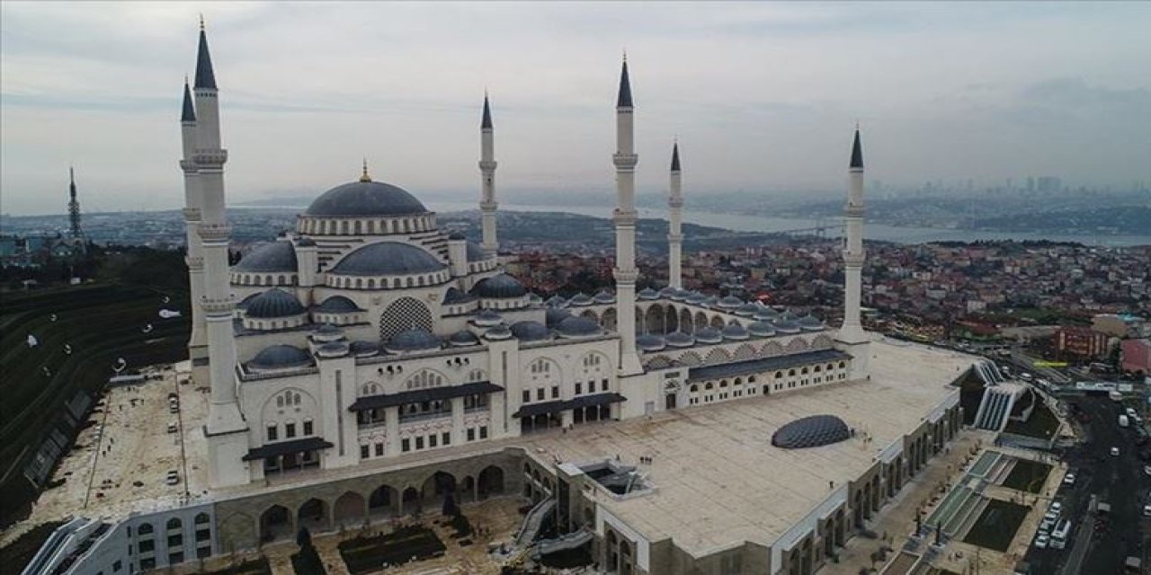İBB iptal etmiş! Camiye VIP metro israfa yol açacak...