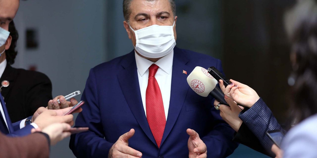 Fahrettin Koca'dan: "Buna rağmen virüsün bulaşma yolları değişmeye başladı." açıklaması