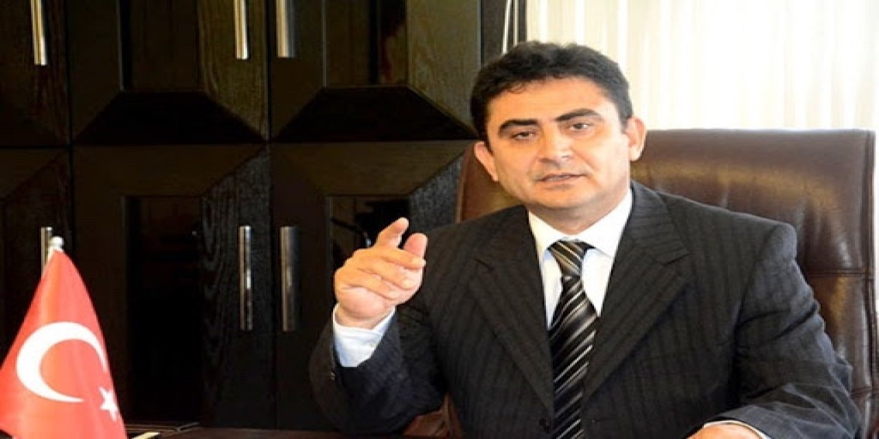 İYİ Parti Gaziantep İl Başkanı Oğuz Hocaoğlu, listeyi ben yaptım, bakacağım yüze tükürmem, tükürdüğüm yüze de bakmam.”