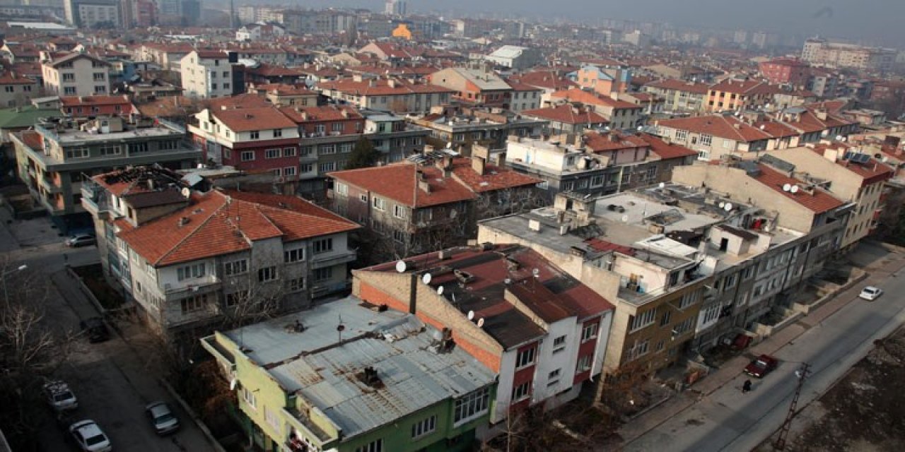 Bu mahallede 2,5 ayda tam 50 kişi koronavirüs nedeniyle hayatını kaybetti!