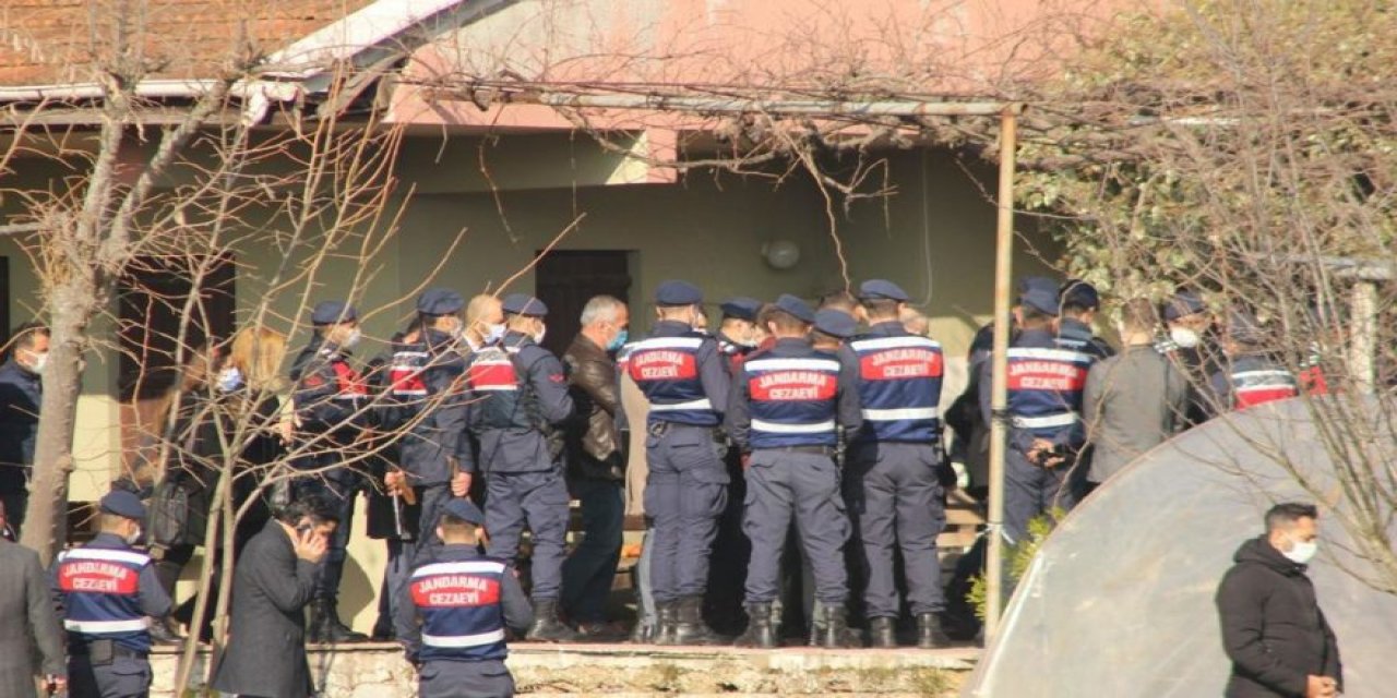 Polis etten duvar ördü... Pınar Gültekin'in vahşice  katledildiği evde keşif!