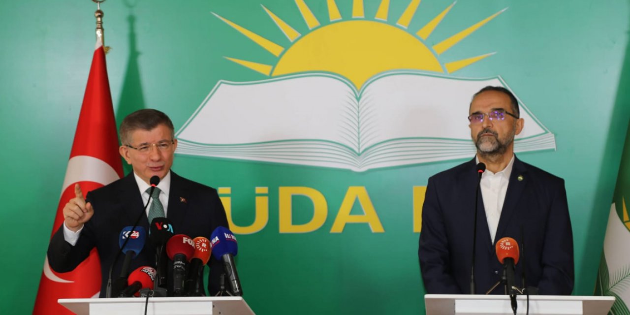 Ahmet Davutoğlu'ndan AİHM kararı sonrası "Selahattin Demirtaş" açıklaması! Tutuklu yargılama...