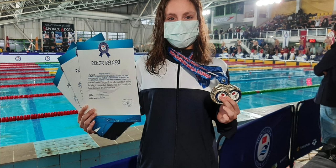 Yüzme rekortmeni 15 yaşındaki Merve Tuncel, "HEDEFİM 800 VE 400 SERBESTTE OLİMPİYAT KOTASI"