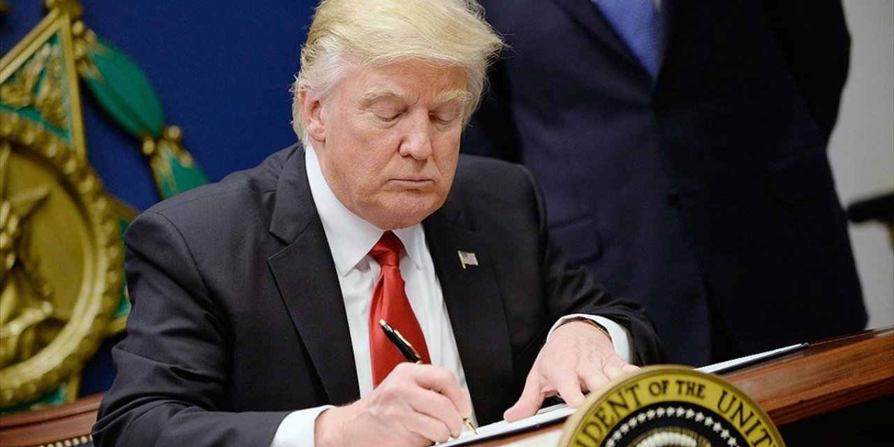 Trump "af listesi"ne dünürünü de ekledi! 29 kişiyi daha affetti!