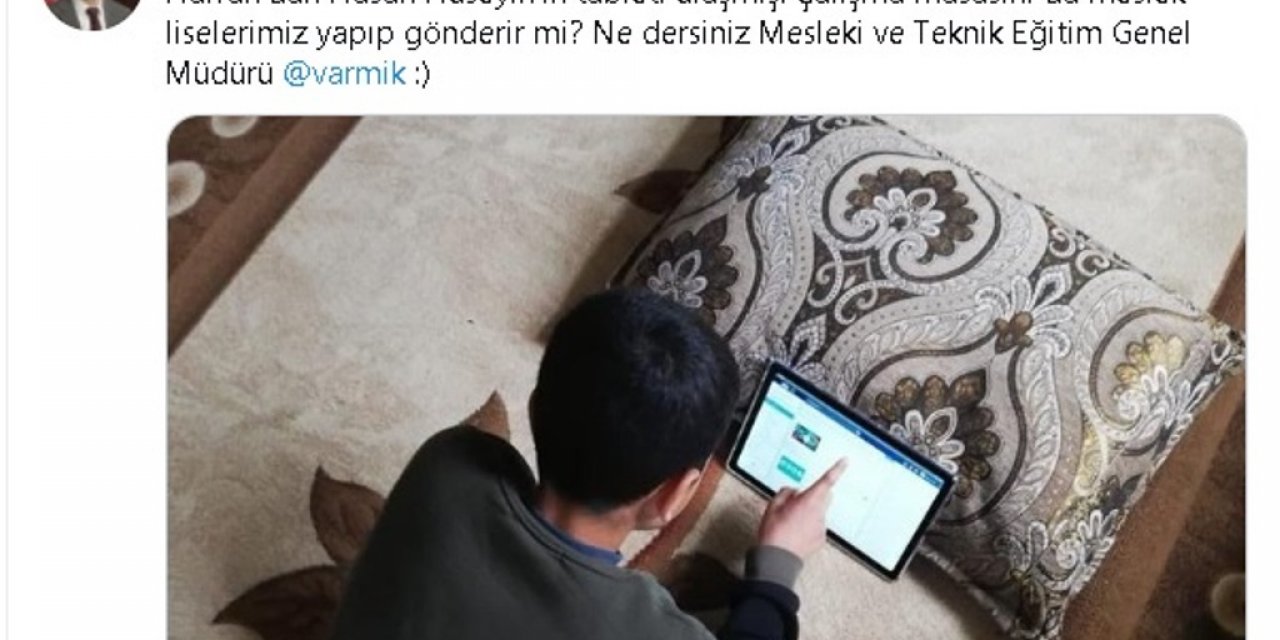 Bakan Selçuk'un minderde ders çalışırken fotoğrafını paylaştığı Hasan Hüseyin'e, belediyeden masa ve sandalye