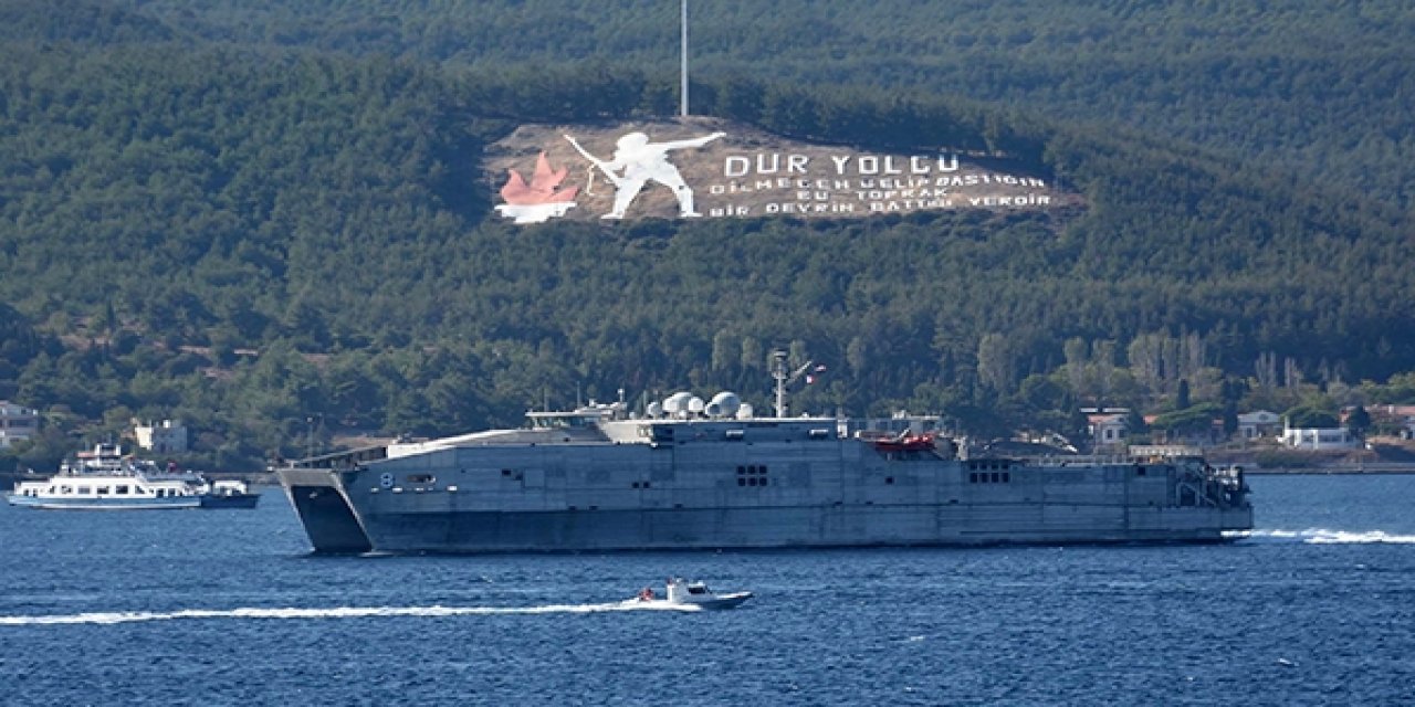 ABD hızlı transfer gemisi 'USNS Yuma', Çanakkale Boğazı'ndan geçti