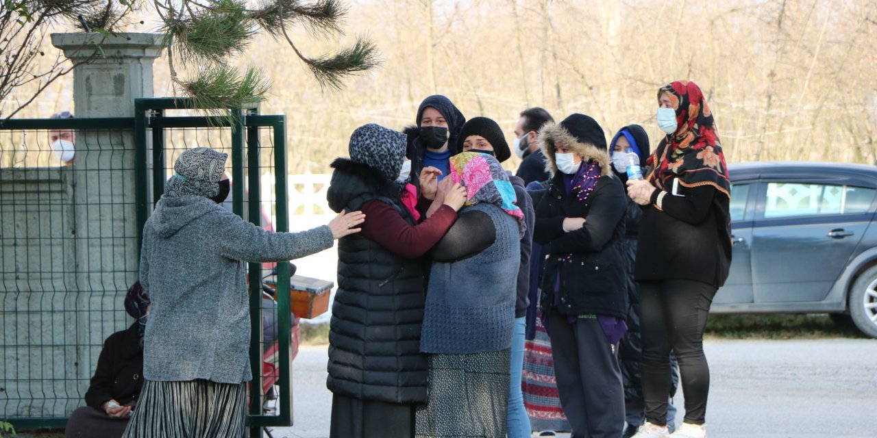 Yangında hayatını kaybeden baba ve kızı, son yolculuğuna uğurlandı