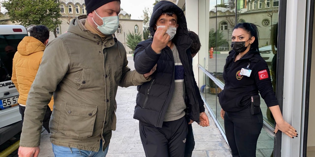 Tripleks villada kumar oynayan 47 kişi yakalandı