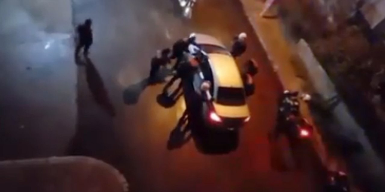 Kısıtlamada 2 sürücü, polisin üzerine araçlarını sürdü