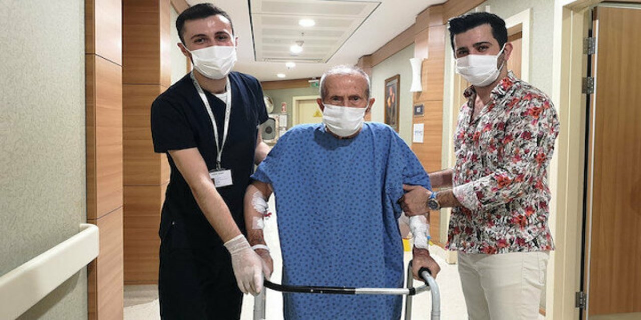 100 TORUNLU 103 YAŞINDAKİ HACI DEDE KORONAVİRÜSÜ YENDİ