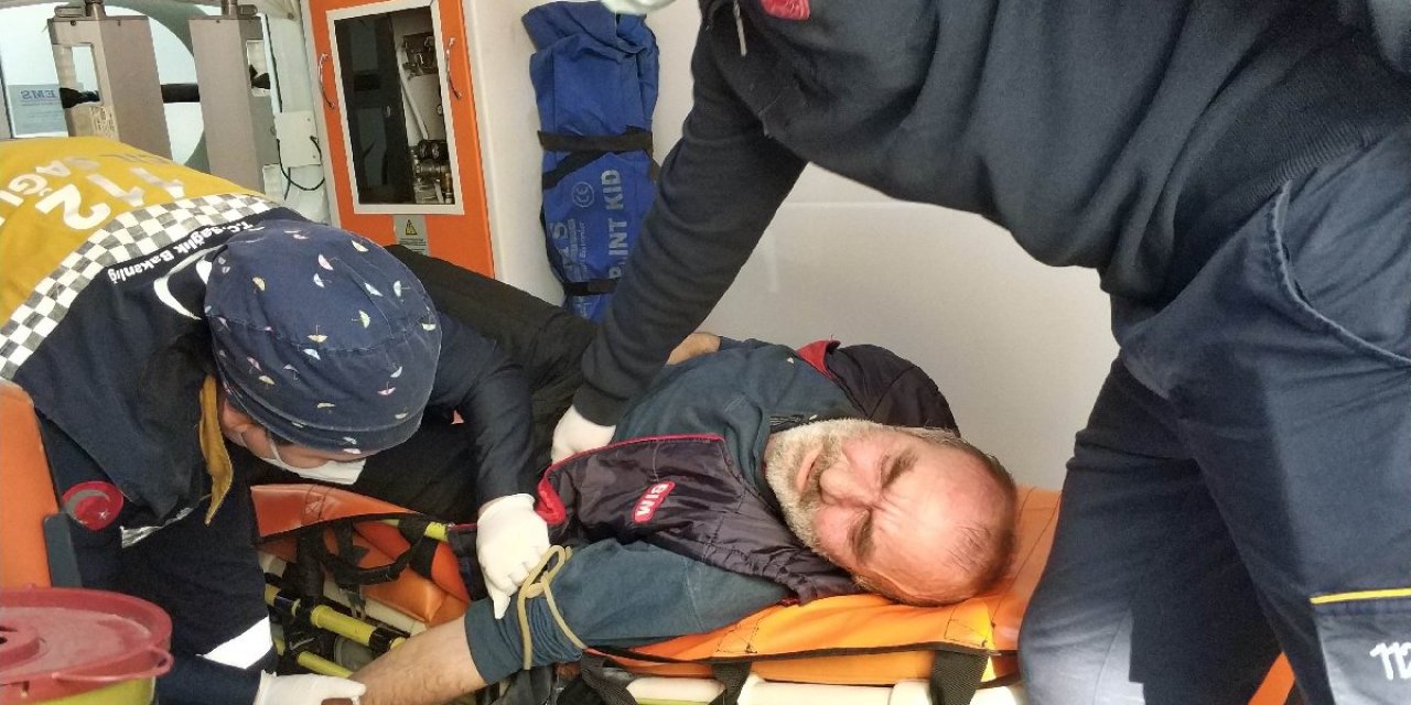 Damadın babası evlerine gelerek altınları isteyen gelinin annesi ile babasına tabancayla ateş açarak her ikisini de vurdu