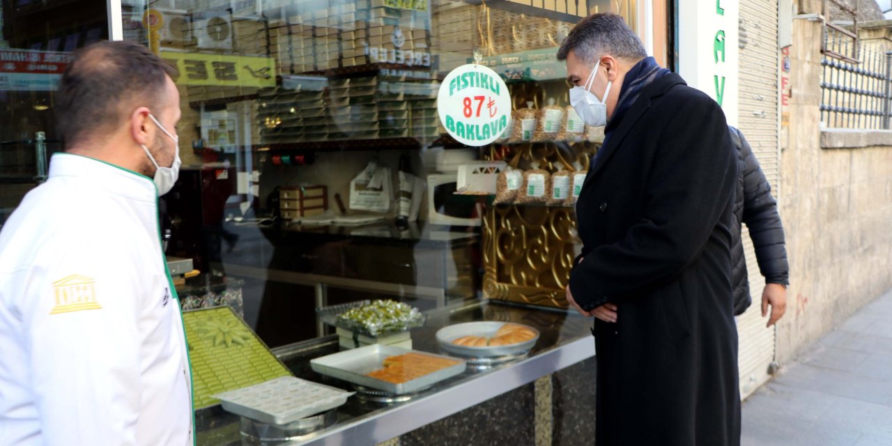 Gaziantep'te, Emniyet Müdürü Zeybek de denetime katıldı