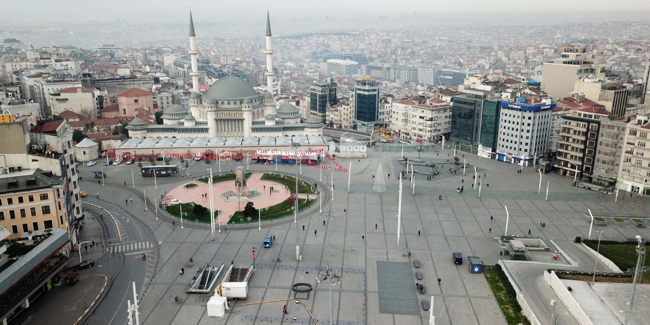 Kısıtlamada İstanbul'un keyfini turistler çıkardı