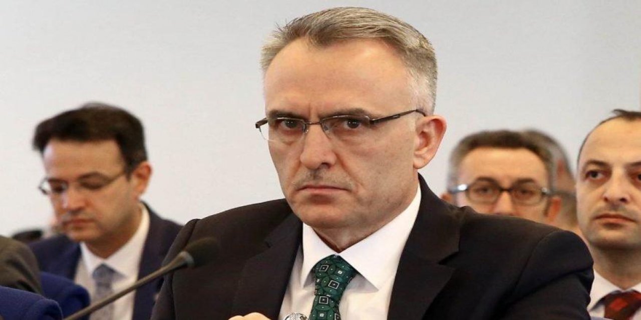 Kasa yine eksi yazdı! Merkez’in swap hariç net rezervi kasımda -49,5 milyar dolara geriledi...