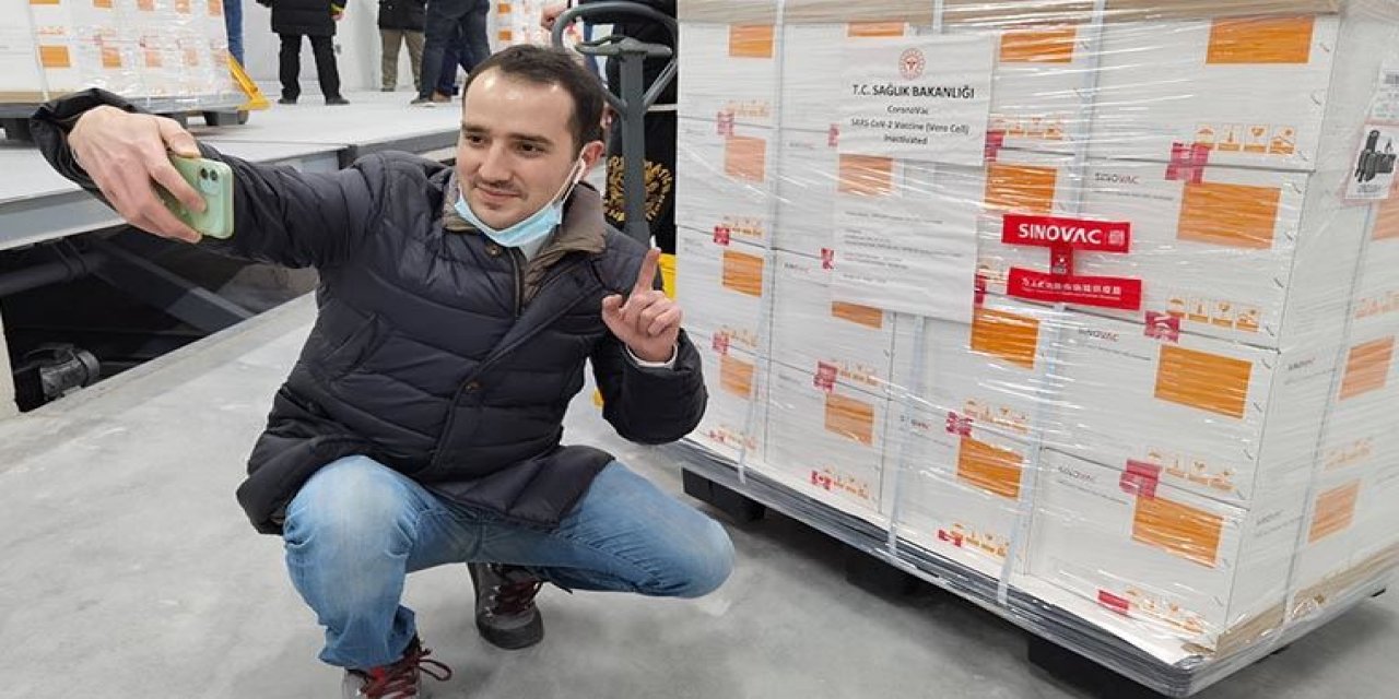 TRT muhabirinin fotoğrafı bakanı yalanladı! Çin aşısından aracı firma çıktı! CHP'li Murat Emir "Bir kere de bir dediğiniz doğru çıksın!"