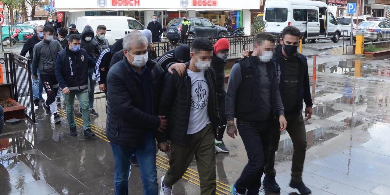 Kuşadası'nda 9 hırsızlık şüphelisi kameradan belirlenip, yakalandı