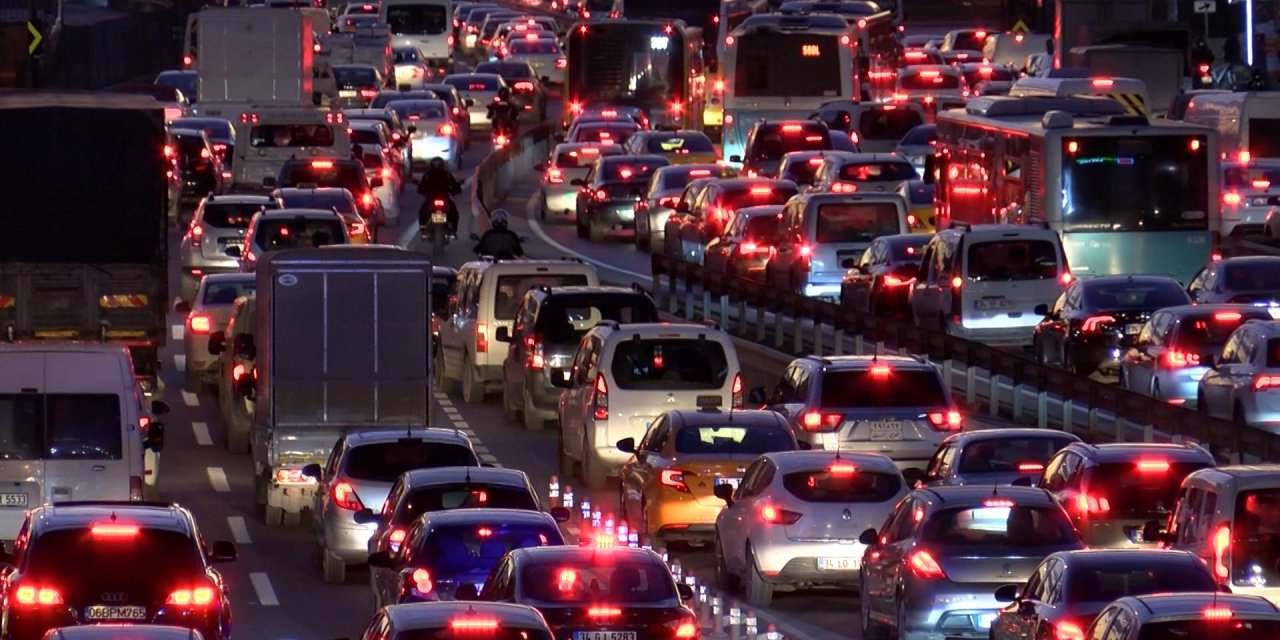 İstanbul'da trafik yoğunluğu yüzde 71'e ulaştı