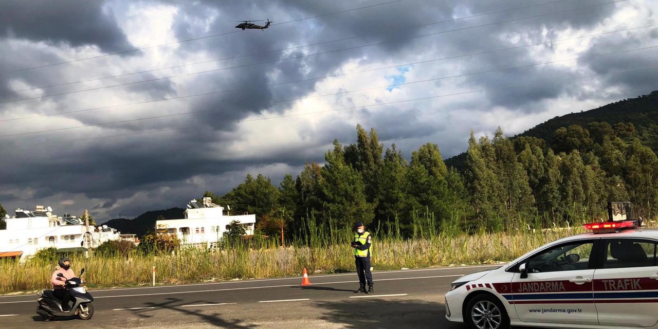 Marmaris'te jandarmadan havadan trafik denetimi