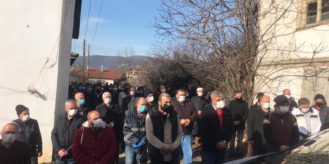 Yaşlı çiftin öldüğü yangına sigara neden olmuş