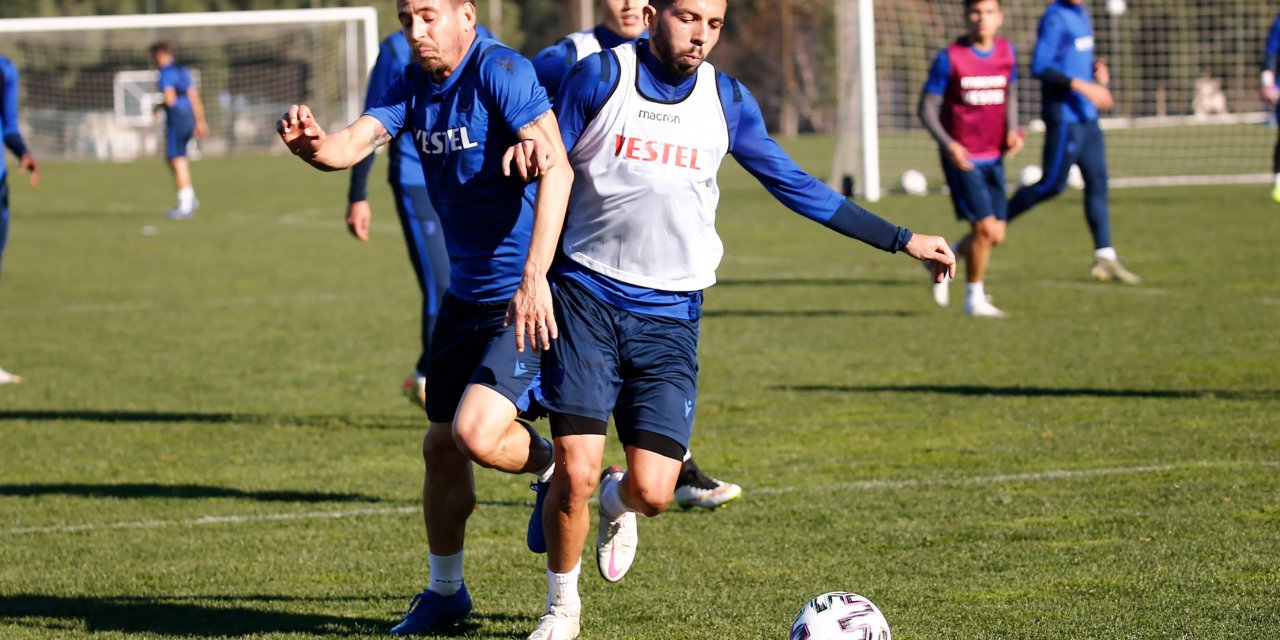 Trabzonspor’da Abdülkadir Ömür takımla çalışmalara başladı