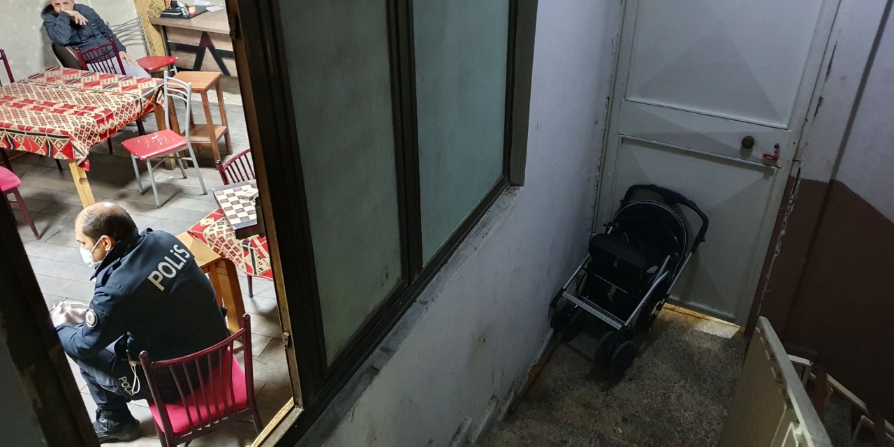 Adana'da eğlence mekanı ile kapısı bebek arabasıyla kamufle edilen kahveye polis baskını