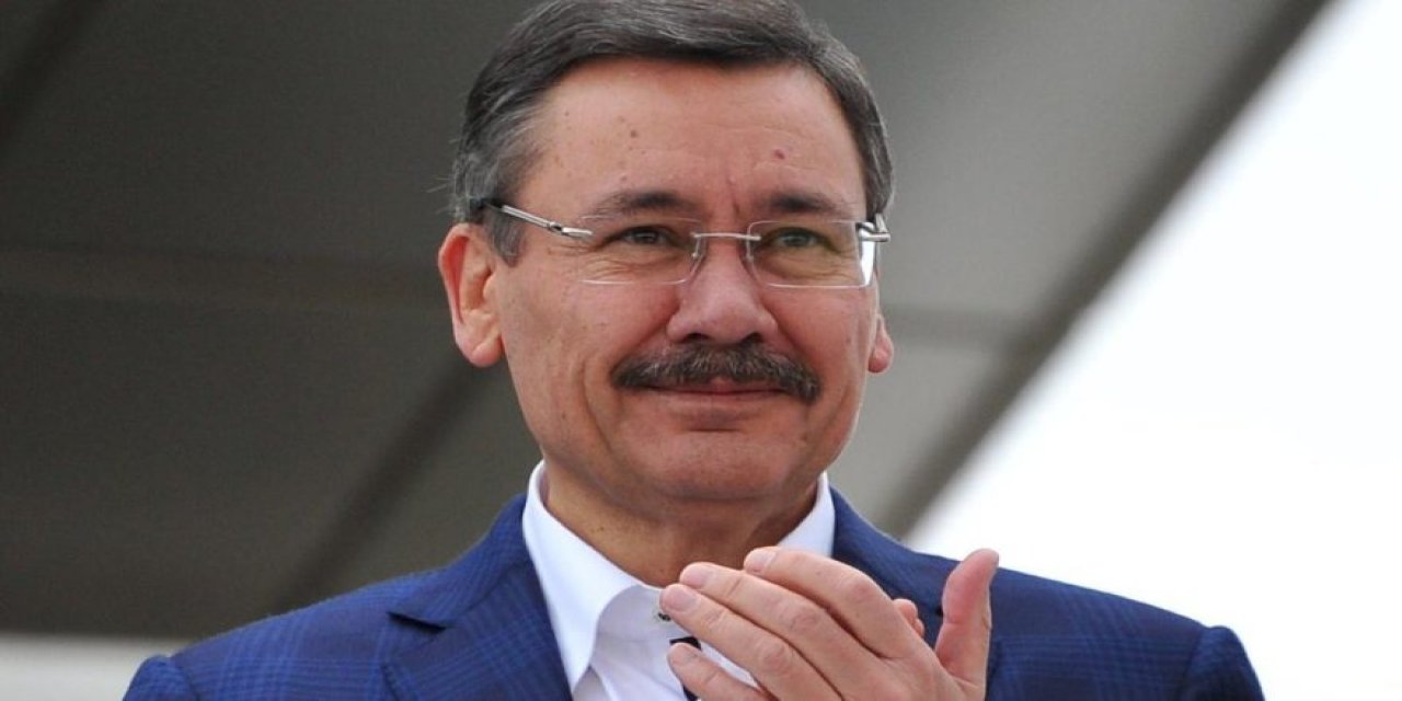 “Türkiye’de şeriat hukuku temelinde Kürt devleti kurma girişimlerini yaydığı ve din devleti kurmak istediği”  için kapatılan, Zehra Vakfı’na okul arsasını Melih Gökçek vermiş