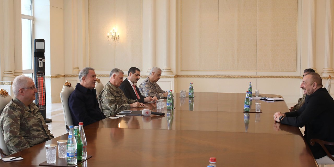 Bakan Akar, Cumhurbaşkanı Aliyev ile görüştü