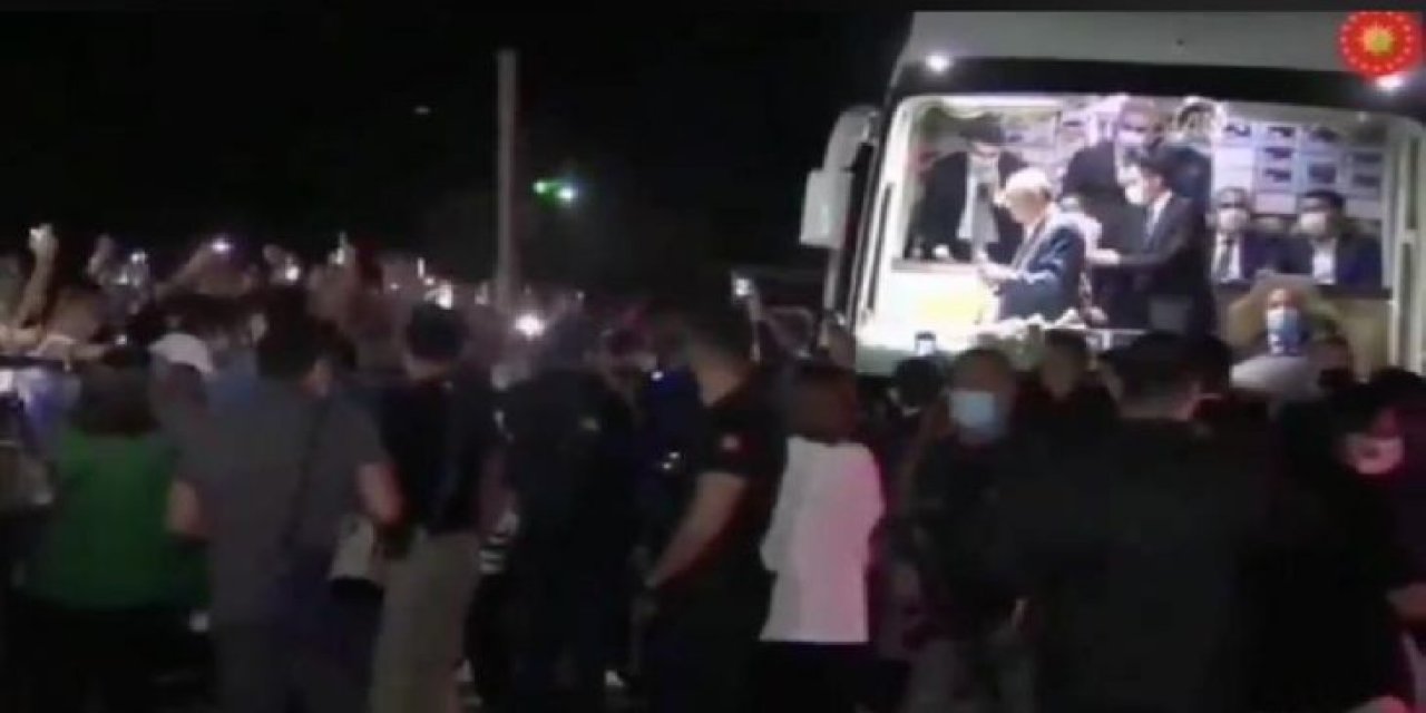 5. Organize Sanayi Bölgesi bölgesi açılışı için gittiği Gaziantep'tede test etti, sonuç, çay dağıtınca sosyal mesafe kalmıyor