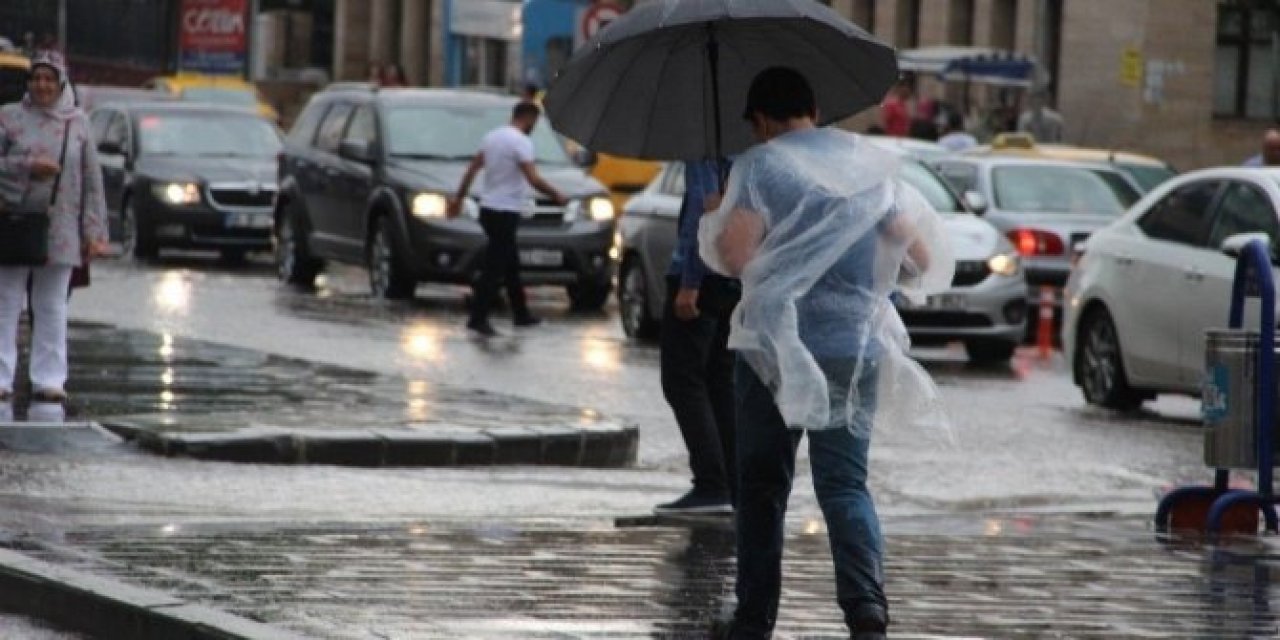 Meteoroloji Genel Müdürlüğü yarın için İstanbul dahil 12 il sağanak yağış uyarısı
