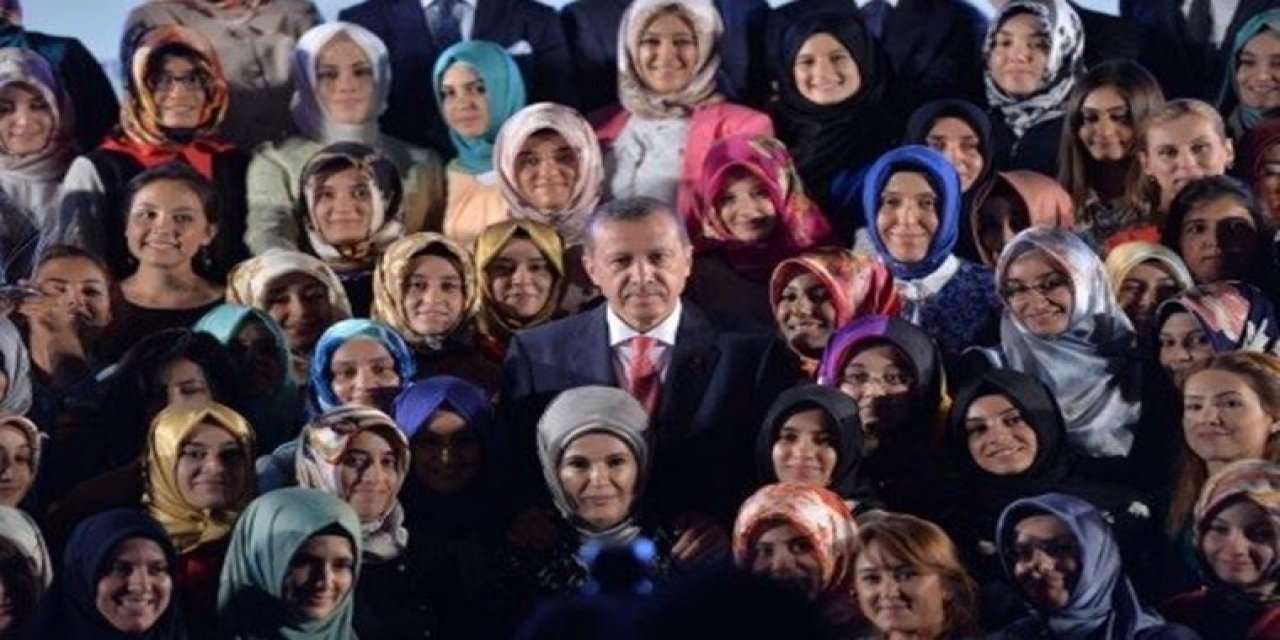 Erdoğan'ın "vitrin mankeni" sözlerine çok sert tepki! "Utanmadan söyledi! Mağduriyet malzemesi elinden alınınca öfkesi açığa çıktı"