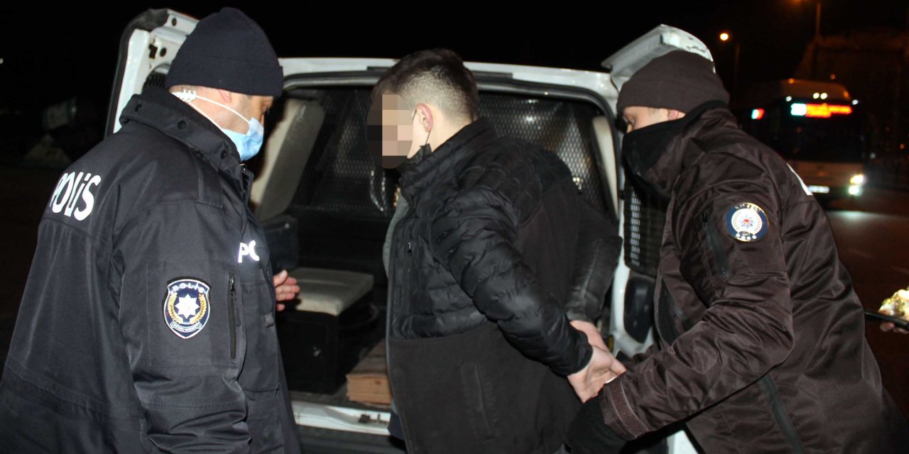 Kayseri'de 15 yaşındaki 2 çocuk, ellerinde tüfekle yakalandı