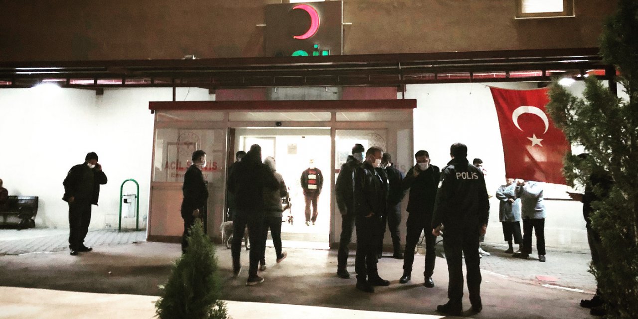 Turgutlu'da iki aile arasında bıçaklı- sopalı kavga: 3 yaralı