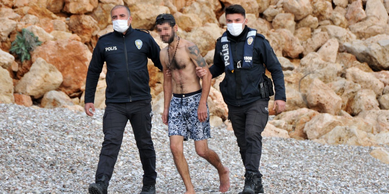 Falezlerden atlayınca intihar ihbarında bulunulan genç: Denize giriyordum