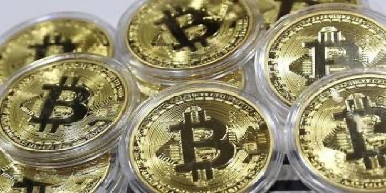 Bitcoin son 24 saatte yüzde 14.62 artışla 34,0.34.74 dolara yükseldi